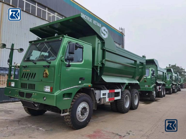 Самосвалы HOWO выстроились в ряд для использования - HOWO Special Truck Ltd