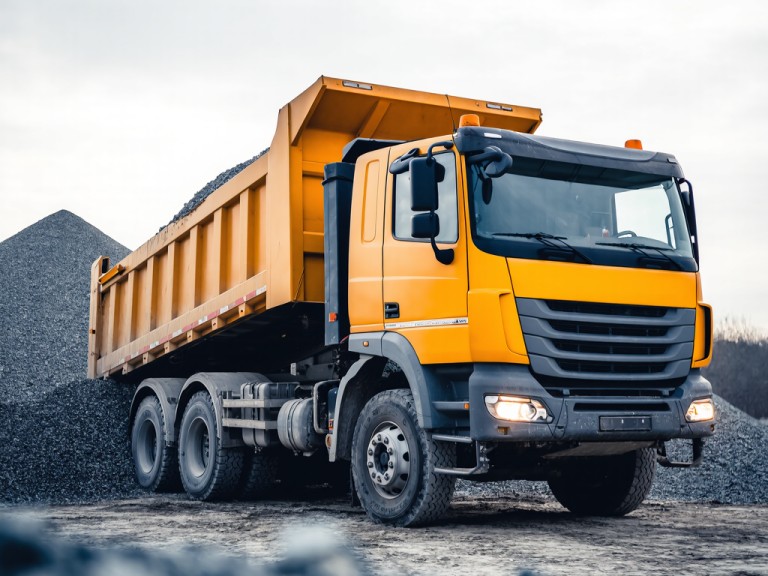 tri-axle dump truck load capacity